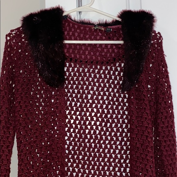 GUESS FANCY CARDIGAN WITH FUR COLLAR - Picture 2 of 4